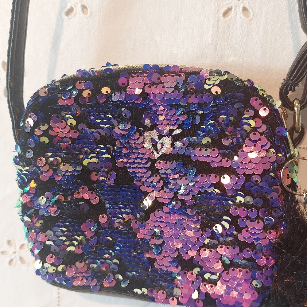 Justice initial I sequined purse